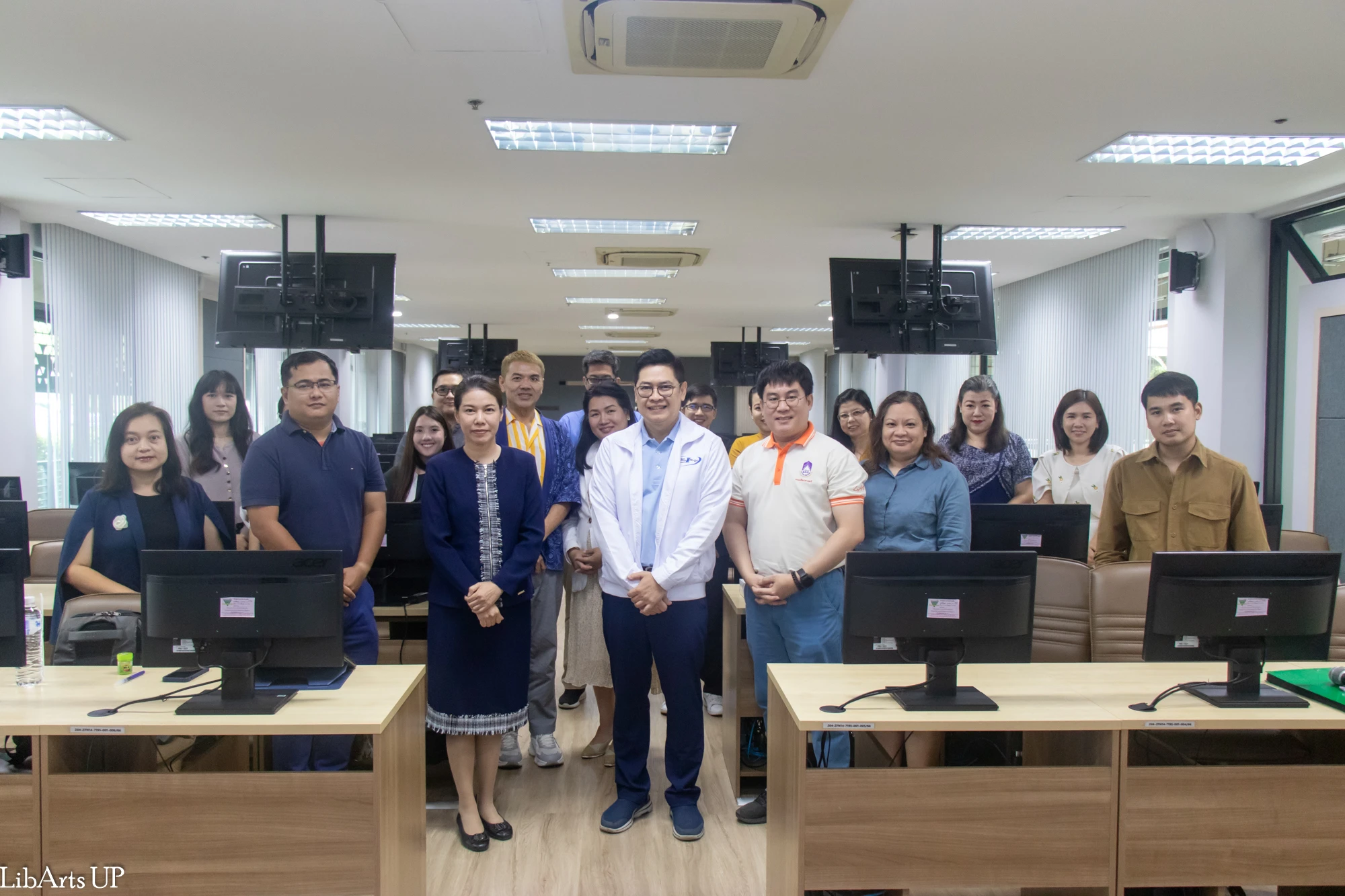 คณะศิลปศาสตร์จัดโครงการพัฒนาอาจารย์ตามกรอบมาตรฐานวิชาชีพ (UP-PSF) “การอบรมเทคนิคการเขียนผลงานเพื่อเตรียมความพร้อมเข้าสู่ Thailand PSF และ UKPSF”