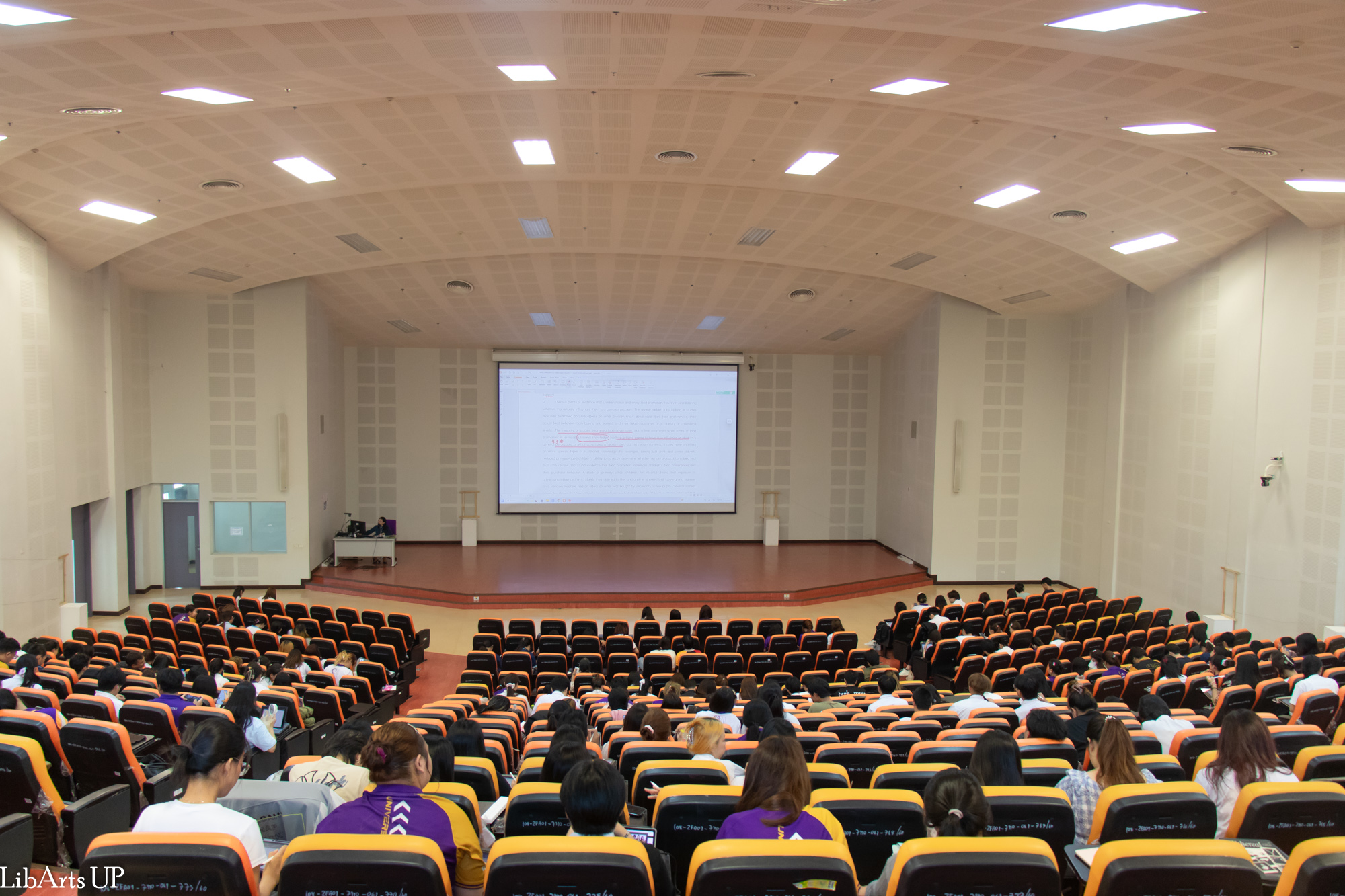 ศูนย์ภาษา คณะศิลปศาสตร์ จัดอบรมเพื่อสอบวัดความรู้ภาษาอังกฤษ (ระดับ C1) ด้วยข้อสอบศูนย์ภาษา (UP-STEP)