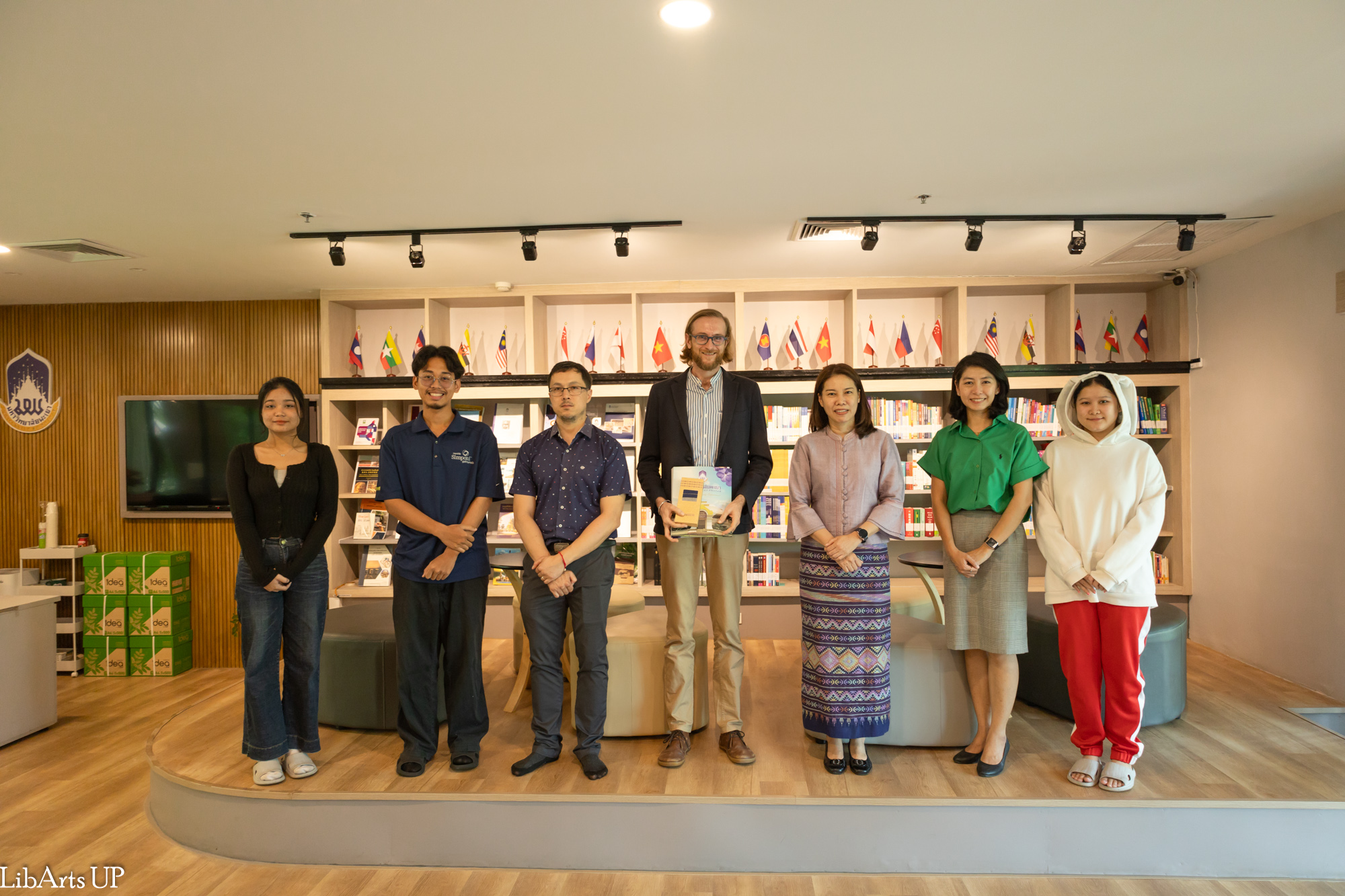 คณะศิลปศาสตร์ให้การต้อนรับผู้อำนวยการสมาคมฝรั่งเศสเชียงใหม่