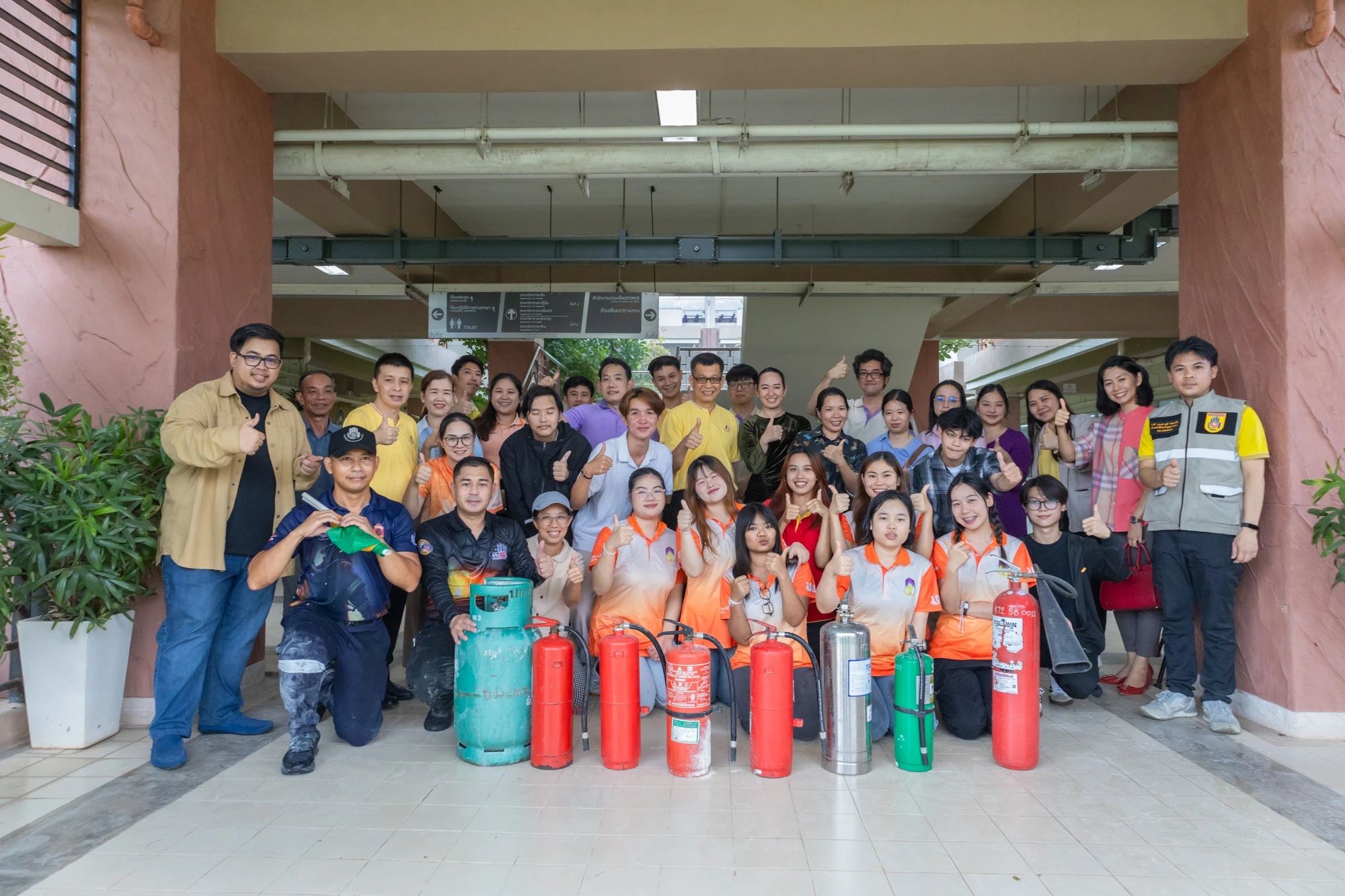 คณะศิลปศาสตร์จัดโครงการพัฒนาสภาวะแวดล้อมและความปลอดภัยในการทำงาน